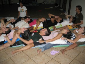 sesión de risoterapia en brazil